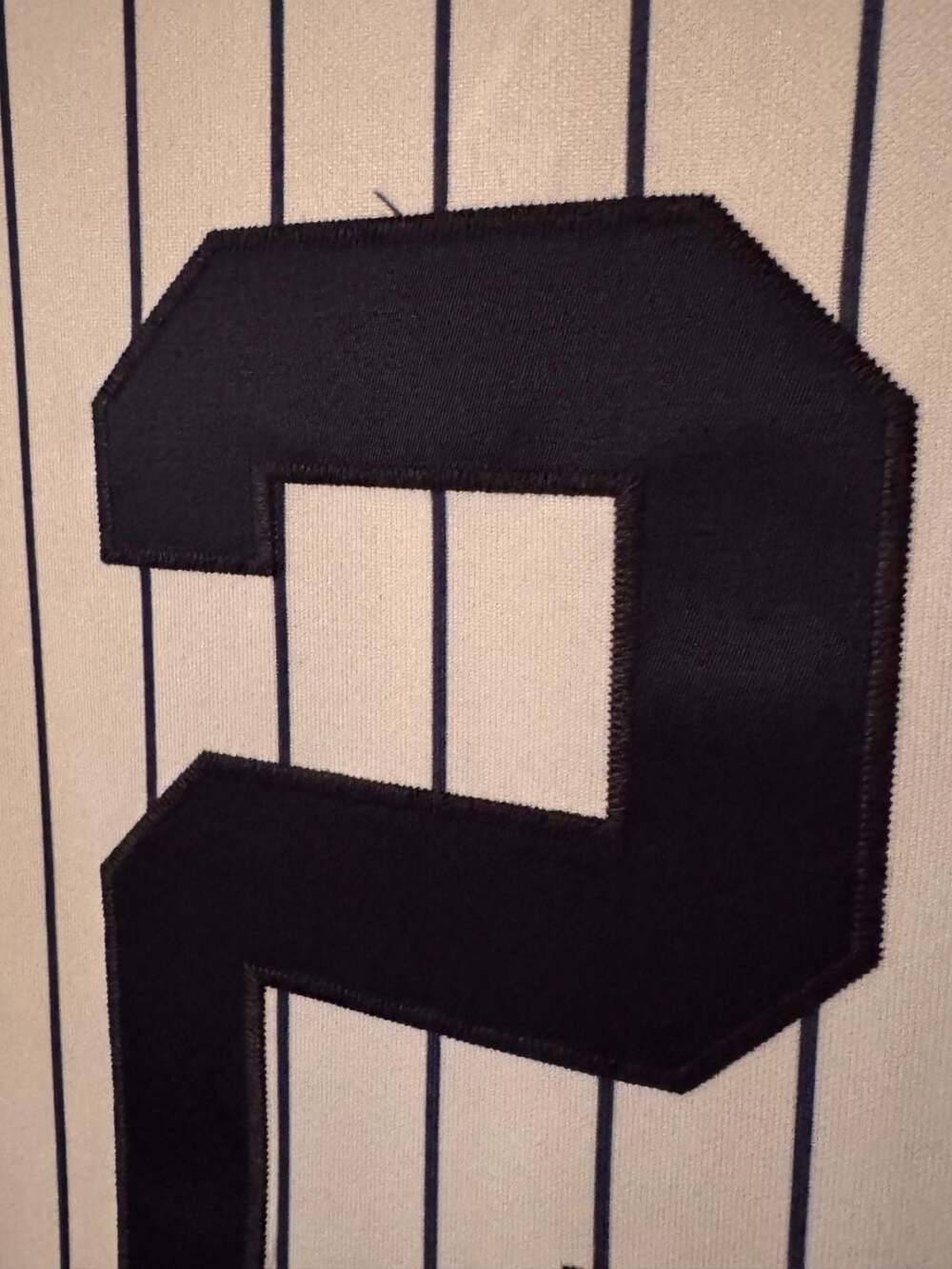 Vintage Derek Jeter NY Yankees Majestic Jersey #2 Pinstripe MLB Baseball Size L - Picture 9 of 10
